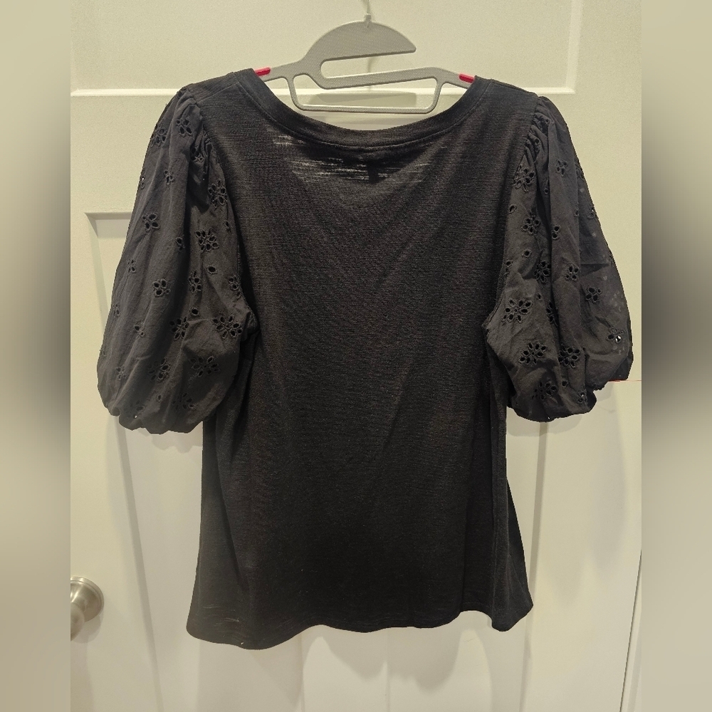 Cato Black Puff Sleeve Eyelet Top Women’s Size M Short Sleeve Blouse - Picture 4 of 9